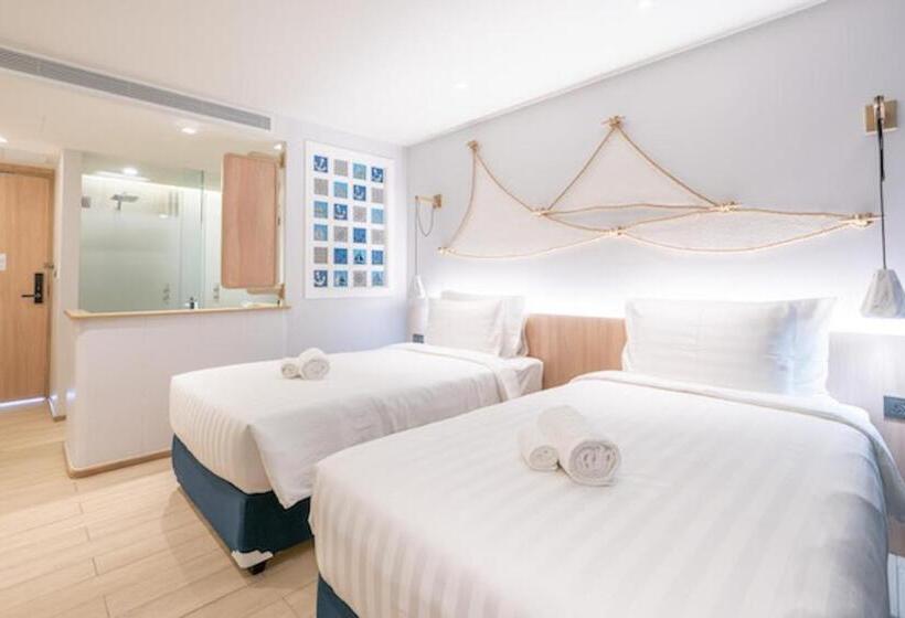 اتاق لوکس با چشمانداز, Panwaburi Beachfront Resort