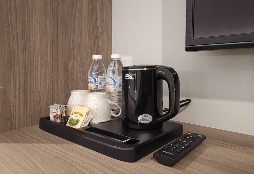 デラックストリプルルーム, Veno