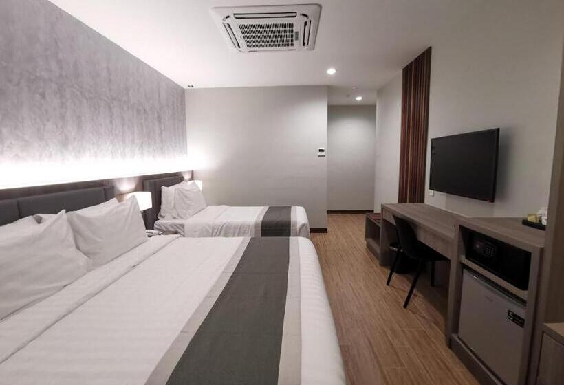 デラックストリプルルーム, Veno