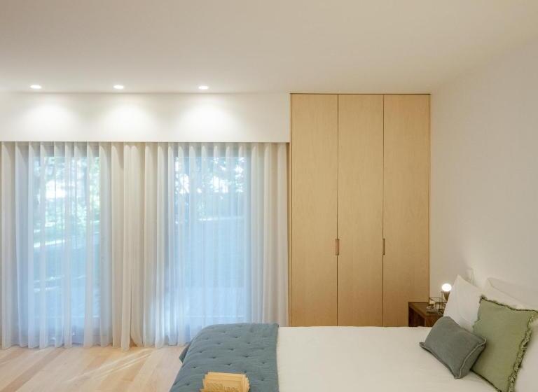 Номер Стандарт, 70 S Wood House