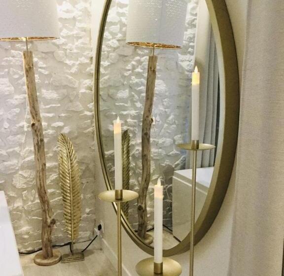 غرفة قياسية مزوَّدة بجاكوزي, Buddha Beach Thoiry