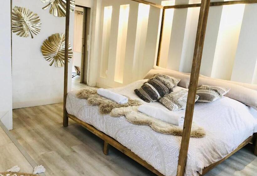 غرفة قياسية سرير كينج, Buddha Beach Thoiry