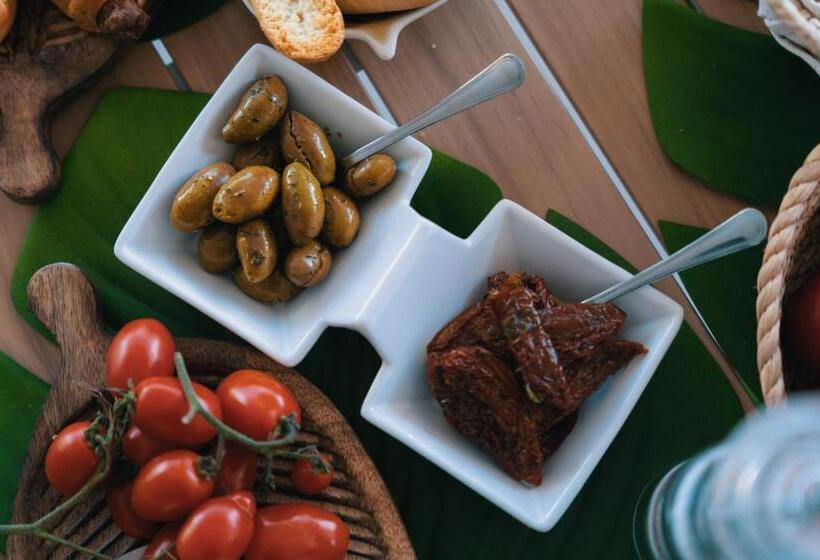 Люкс, Emesh Boutique Suite