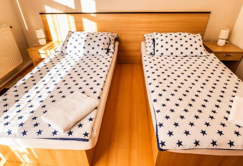 غرفة قياسية, Bolero