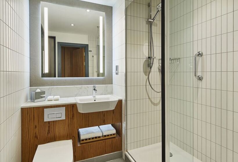 سوییت جونیور, Courtyard By Marriott Exeter Sandy Park