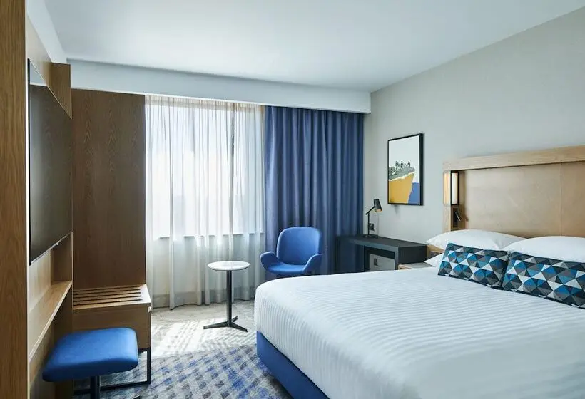 Habitación Familiar Comunicada, Courtyard By Marriott Exeter Sandy Park