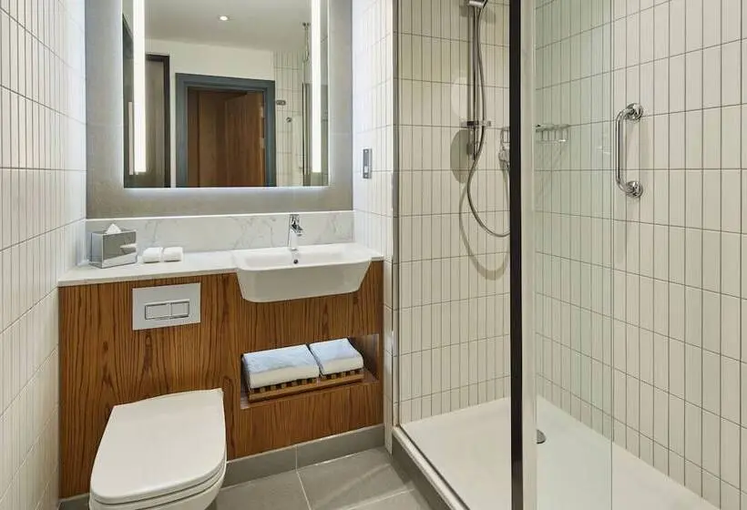 Habitación Familiar Comunicada, Courtyard By Marriott Exeter Sandy Park