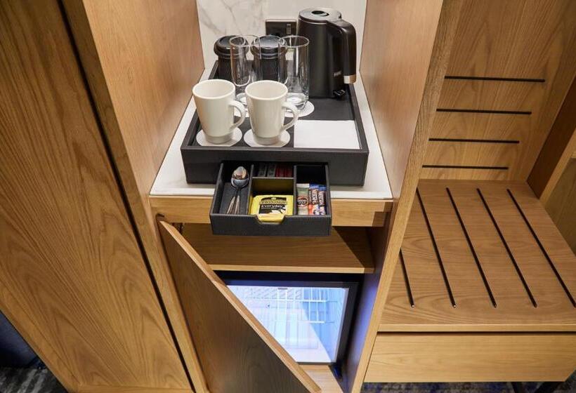 اتاق خانوادگی تودرتو, Courtyard By Marriott Exeter Sandy Park