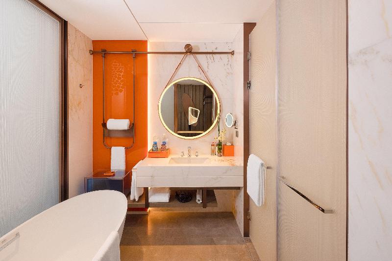 Standard Room, Crowne Plaza Qingdao Jinshui, An Ihg