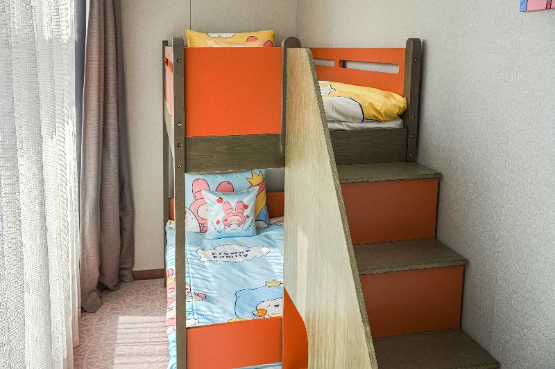 Standard Room King Size Bed, Crowne Plaza Qingdao Jinshui, An Ihg