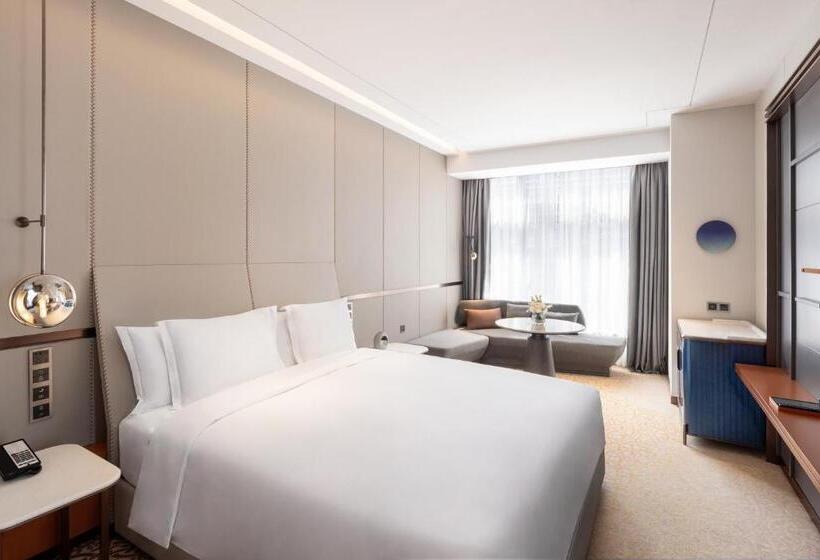 Люкс, Crowne Plaza Qingdao Jinshui, An Ihg