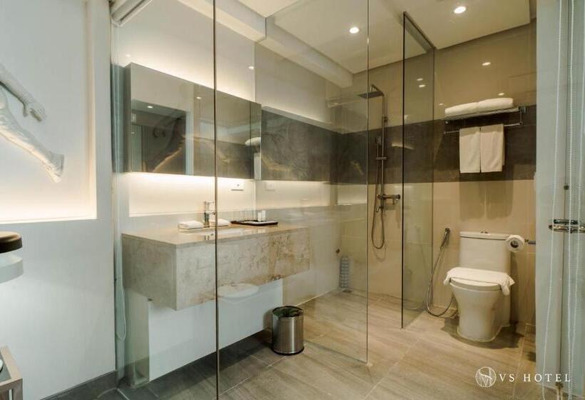 اتاق استاندارد, Vs