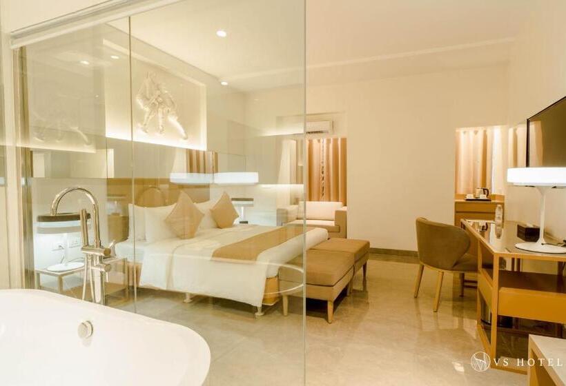 اتاق پرمیوم, Vs