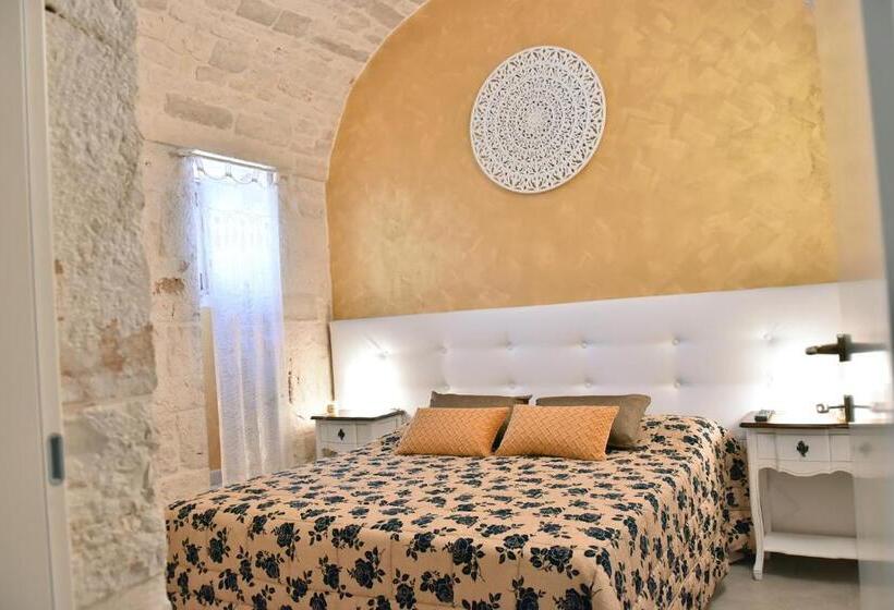 جناح جونيور عائلى, Antico Corso 74