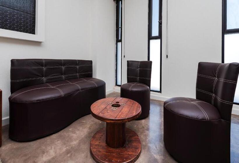 غرفة ديلوكس, Capital O Hotel Joyma Suites, San Luis