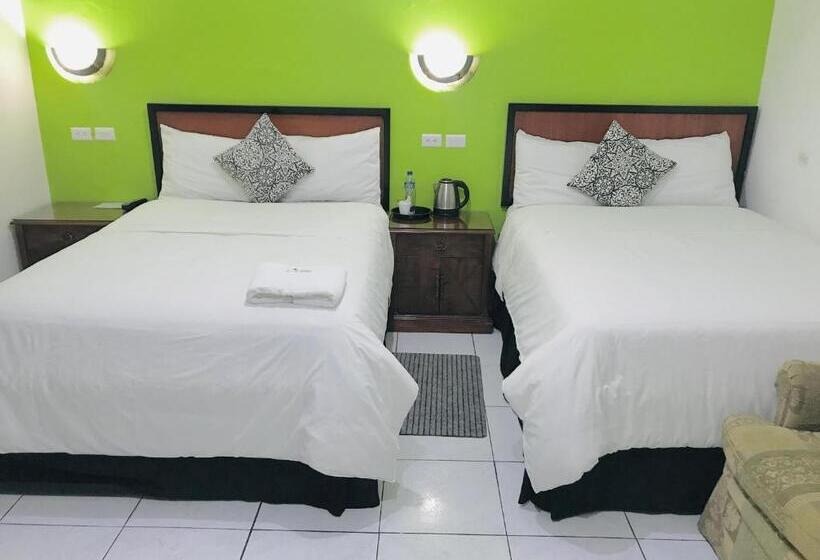 ファミリールーム, Accel Hotel La Quinta