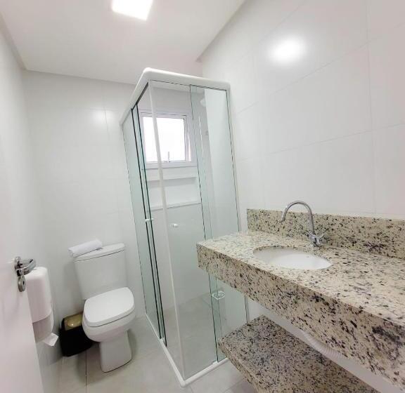 استودیوی استاندارد, Hospeda Mariscal Flat