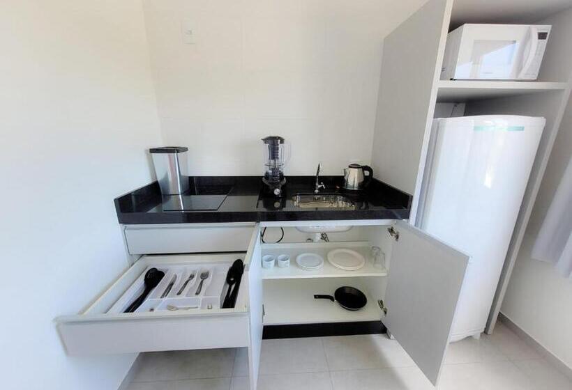 استودیوی سوپریور, Hospeda Mariscal Flat