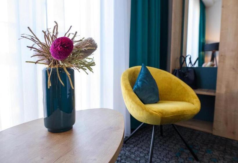 스탠다드 싱글 룸, Das Steinmuller