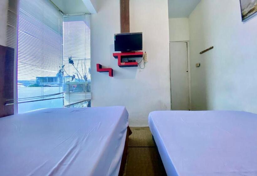 غرفة عائلية, Homestay Batu Kelir Syariah Dieng Mitra Reddoorz