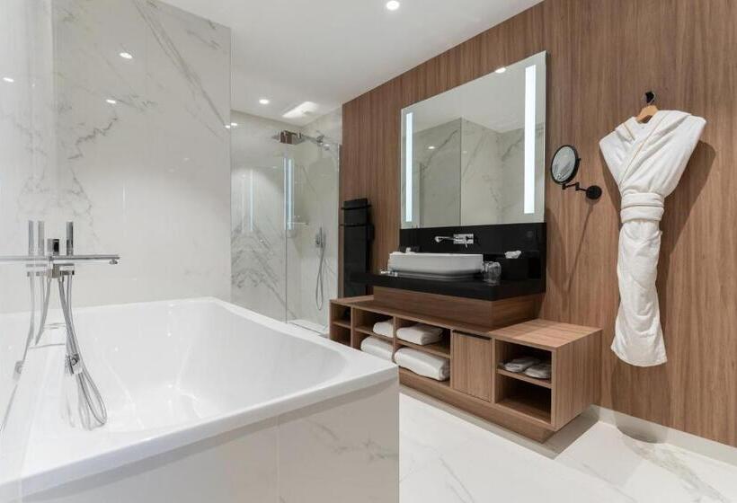 غرفة برستيج, Les Tresorieres