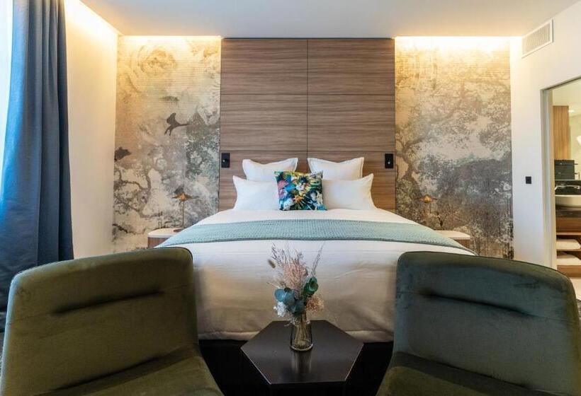 غرفة برستيج, Les Tresorieres