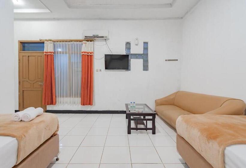 이코노미 룸, Markoni Pamanukan Mitra Reddoorz