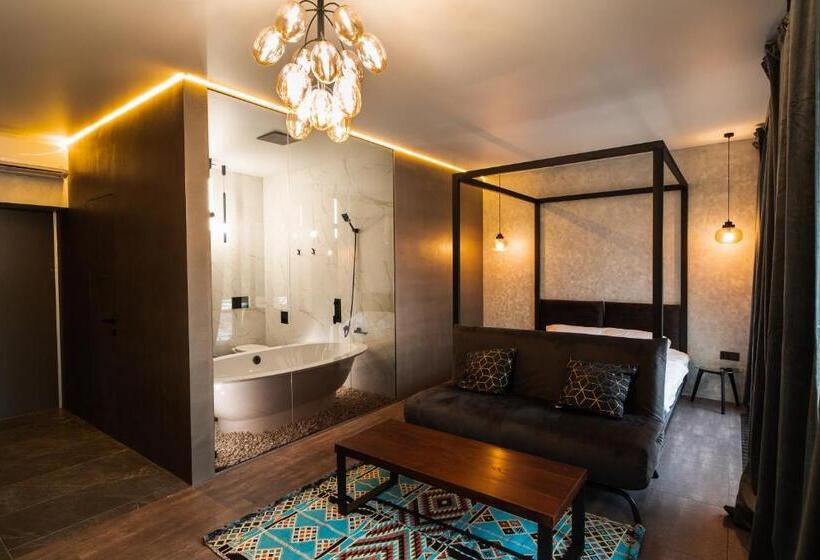 스위트, Sofa Boutique Hotel & Spa