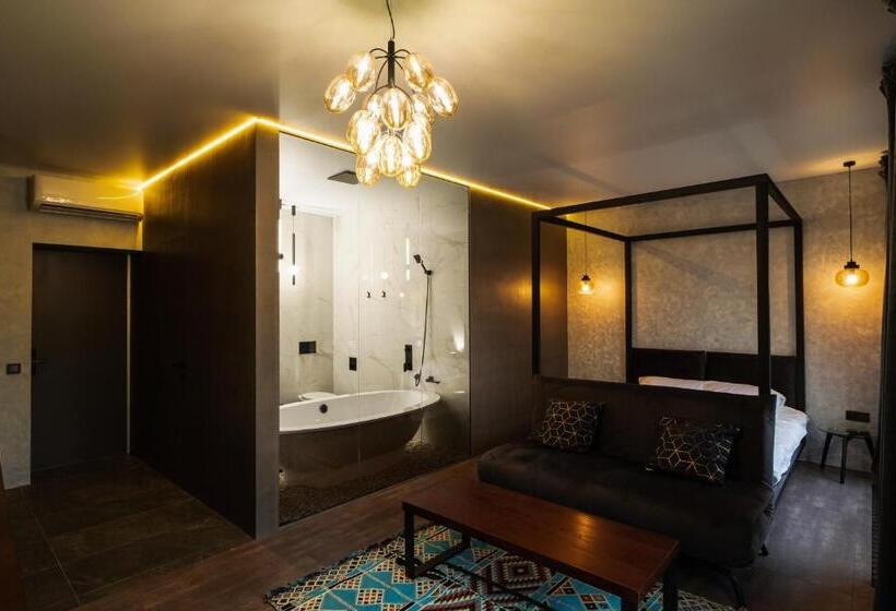 스위트, Sofa Boutique Hotel & Spa