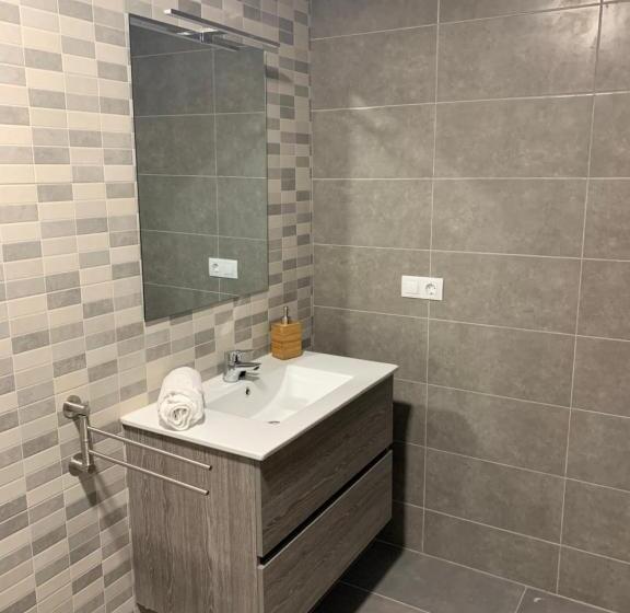 غرفة قياسية ثلاثية, Villa Rosaura