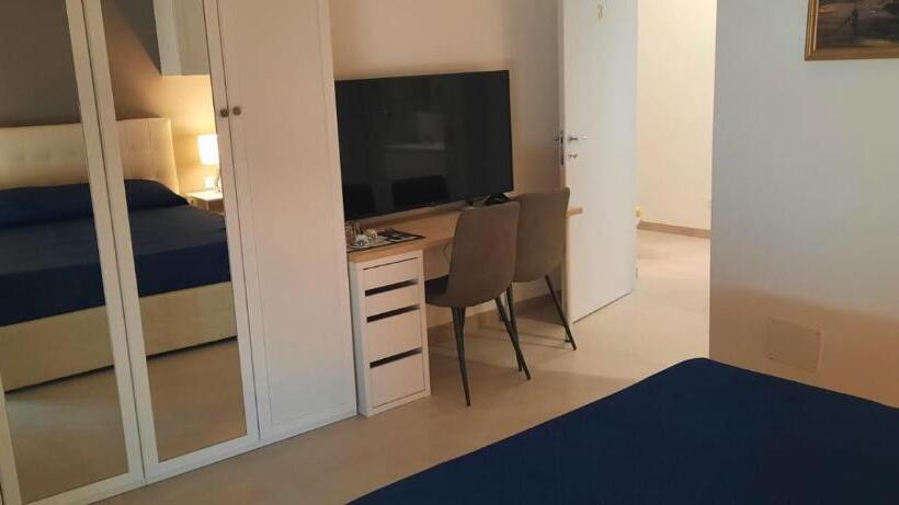اتاق استاندارد با تخت بزرگ, Panorama Lecce