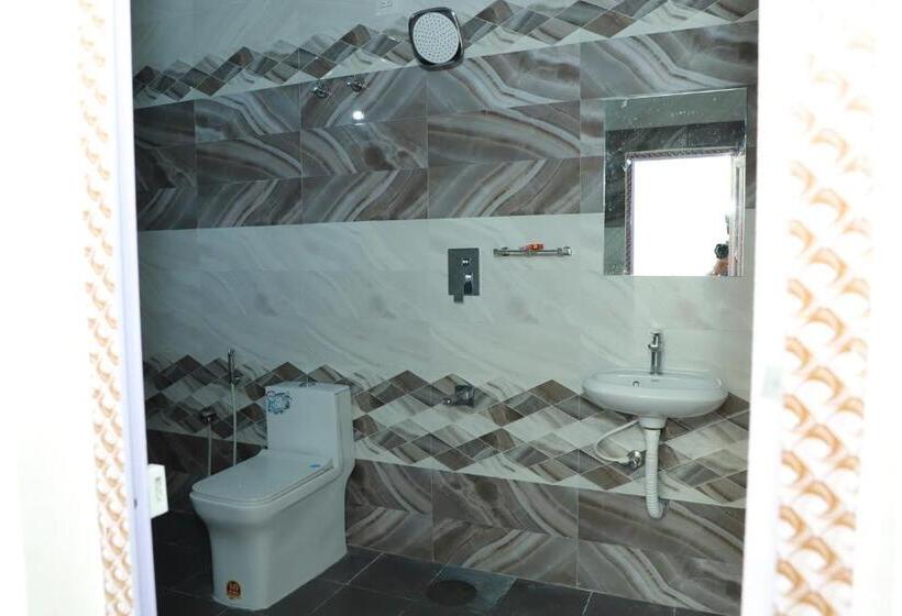 침실 2개 아파트, Benziger Inn