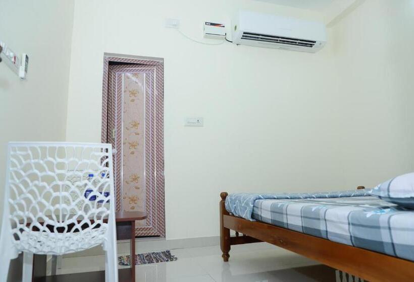 침실 2개 아파트, Benziger Inn