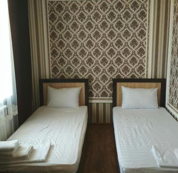 חדר סטנדרט לארבעה, Hostel Farovon