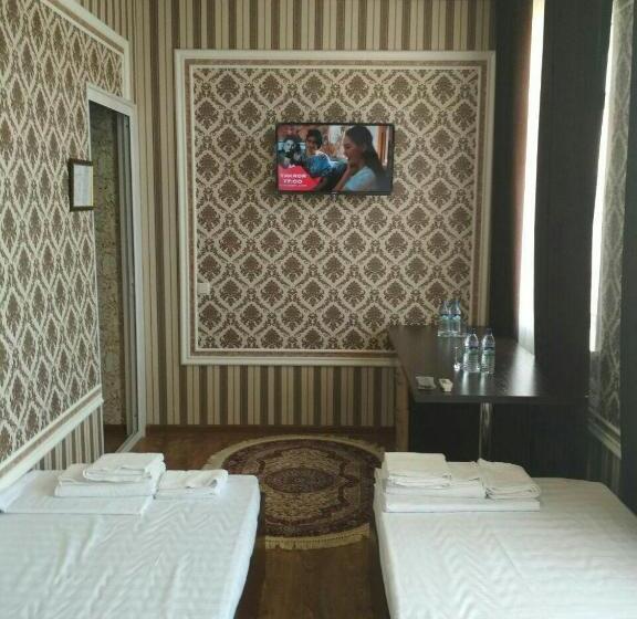 חדר סטנדרט לארבעה, Hostel Farovon