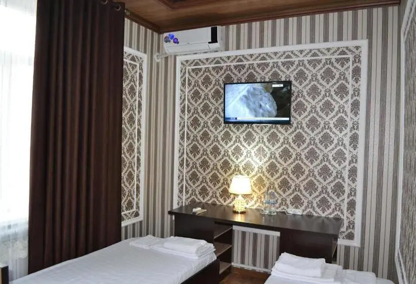 Quarto standard, Hostel Farovon