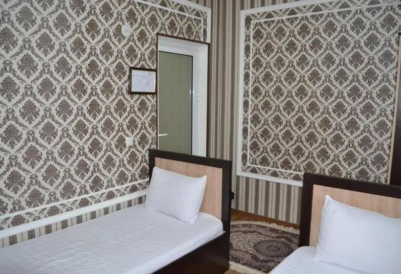 Quarto standard, Hostel Farovon