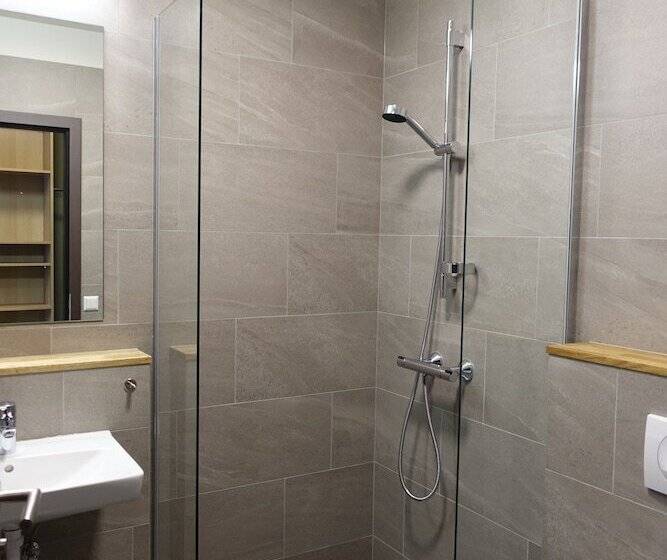 اتاق استاندارد, Basalt