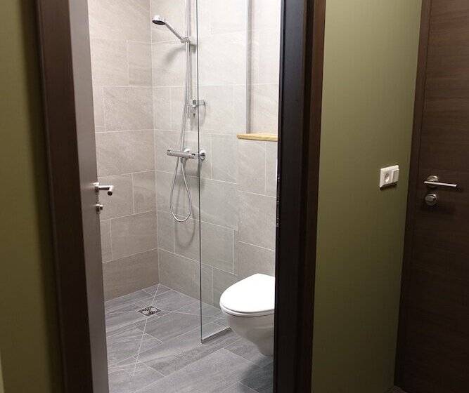 اتاق استاندارد, Basalt