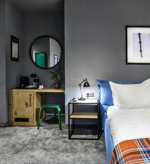 غرفة ديلوكس, Cota1110