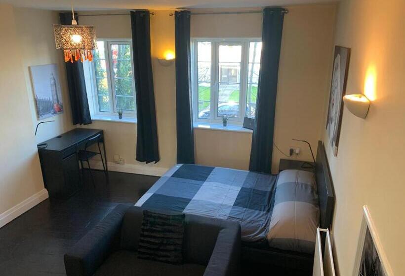 Номер Стандарт, Beddington Park Lodge West