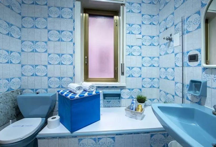 اتاق استاندارد, Doctor House Standard, Suites & Luxury Rooms