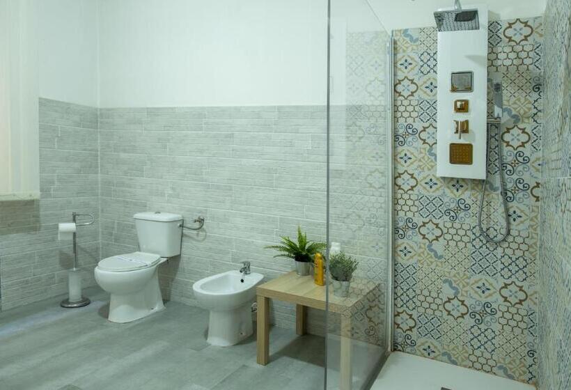 테라스 스위트, Doctor House Standard, Suites & Luxury Rooms