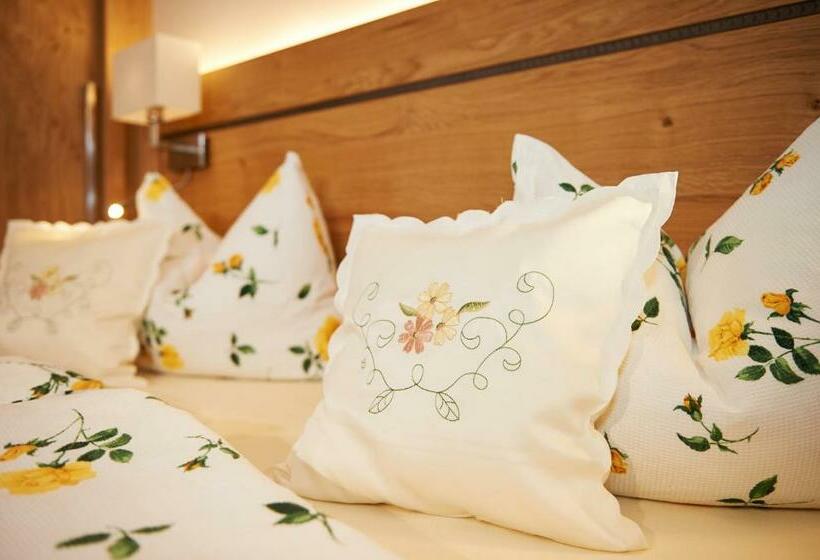 חדר סטנדרט עם מרפסת, Haus Alpenheim