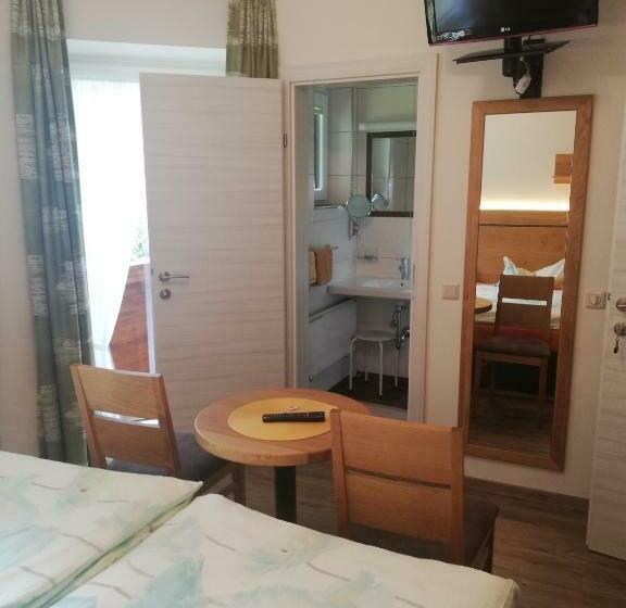 חדר סטנדרט עם מרפסת, Haus Alpenheim