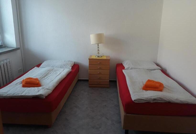 חדר סטנדרט חדר אמבטיה משותף, Lucky Hostel