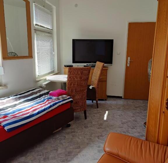 חדר סטנדרט חדר אמבטיה משותף, Lucky Hostel