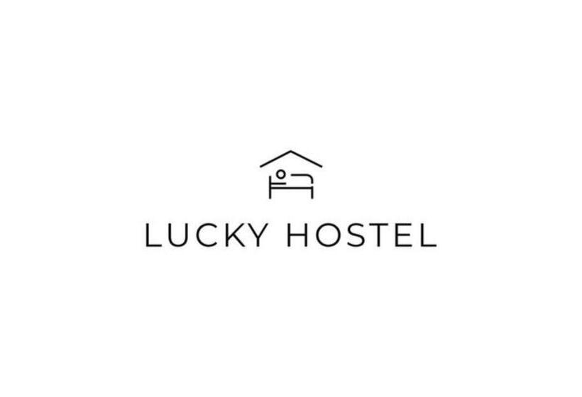 חדר קומפורט לשלושה, Lucky Hostel