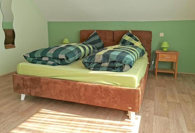 バルコニー付きスタンダードルーム, Vor Lauter Bäumen B&b