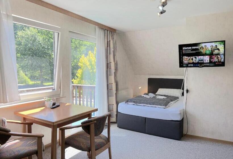 バルコニー付きスタンダードステューディオ, Vor Lauter Bäumen B&b